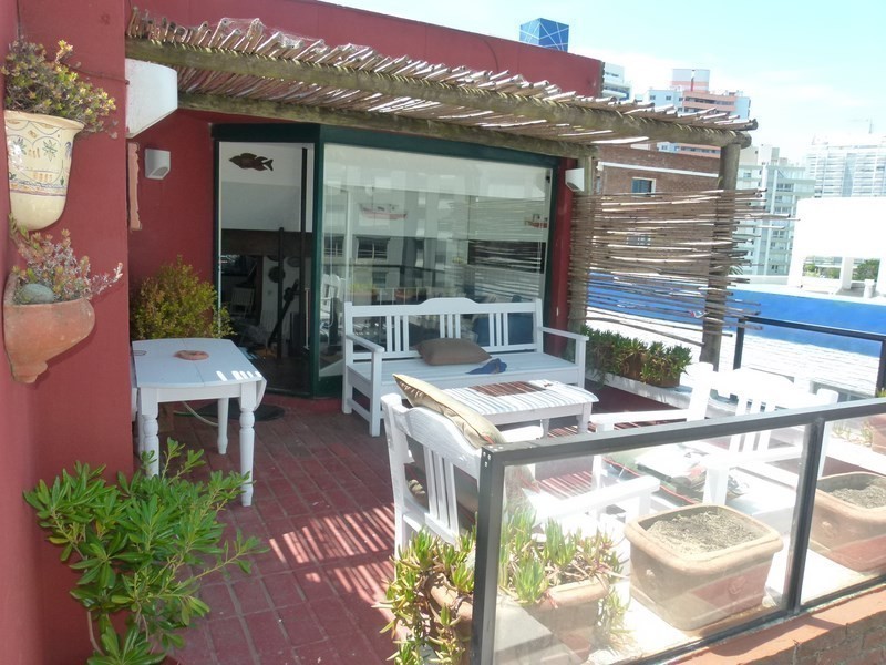 Departamento en alquiler, con parrillero propio